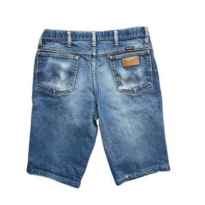 Vintage WRANGLER Cowboy Cut  Bermuda Shorts Size 33